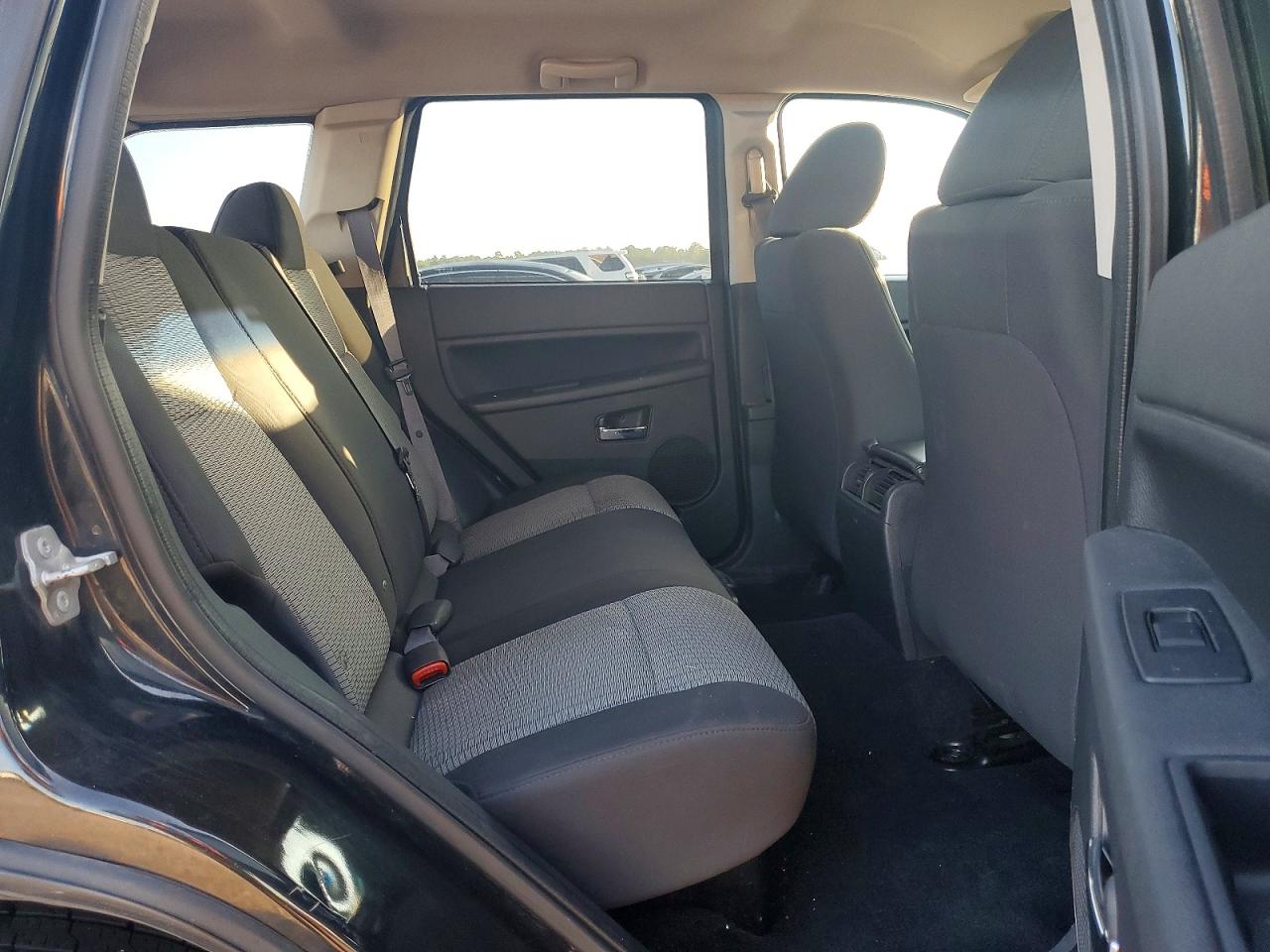 2010 JEEP CHEROKEE
