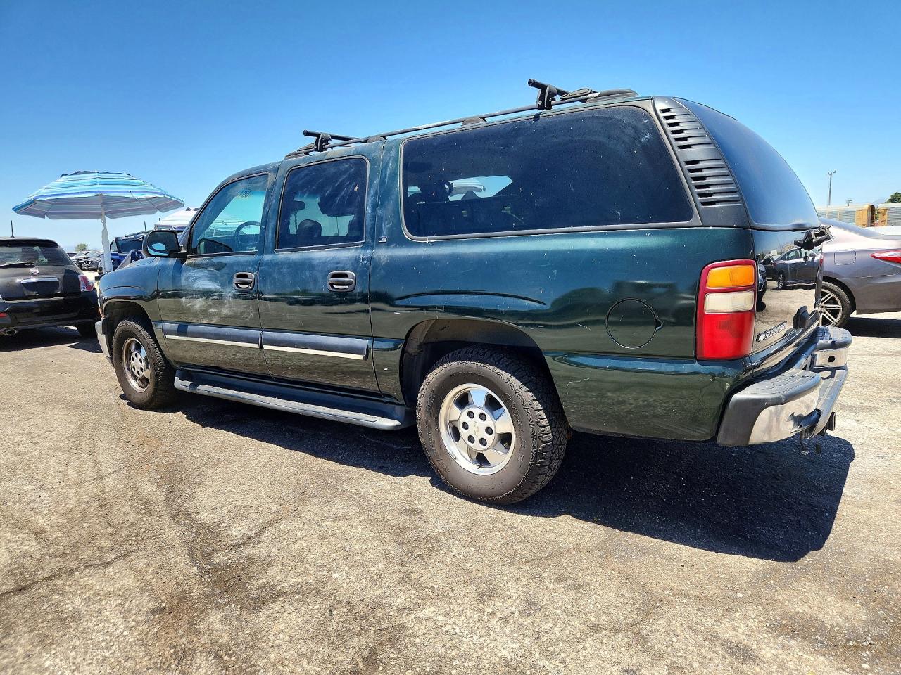 2001 CHEVROLET SUBURBAN