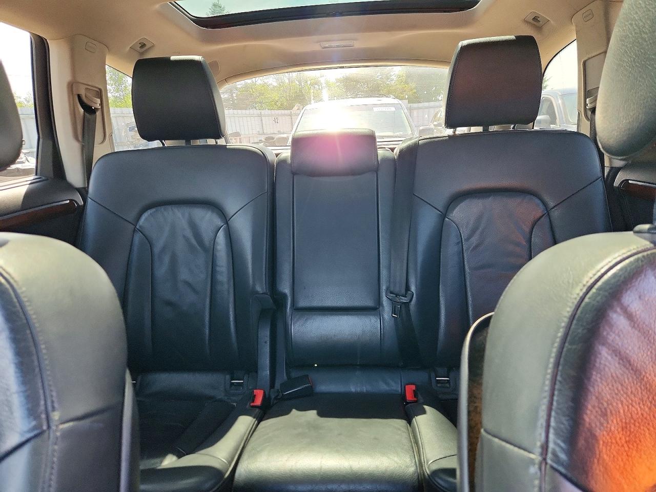 2012 AUDI Q7