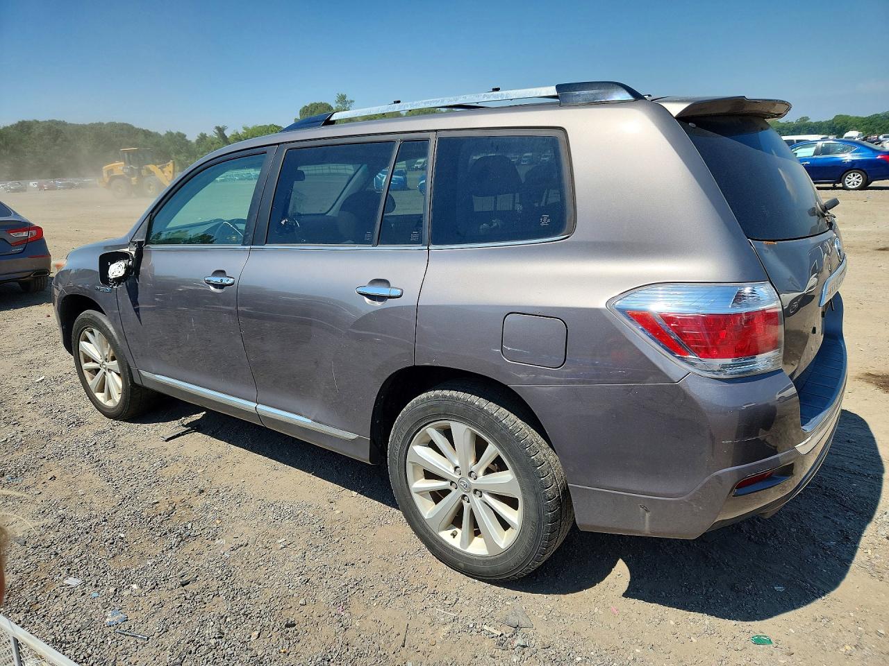 2011 TOYOTA HIGHLANDER