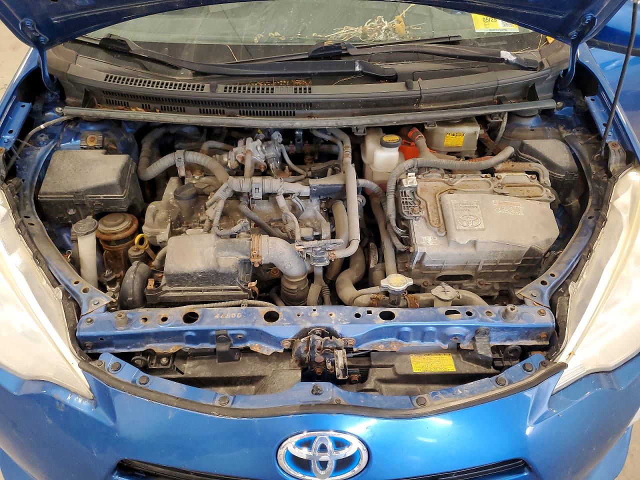 2013 TOYOTA PRIUS