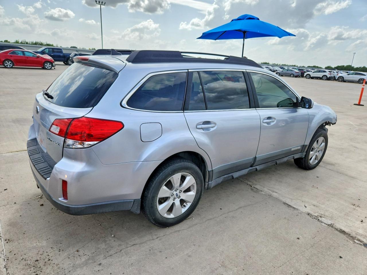 2012 SUBARU OUTBACK