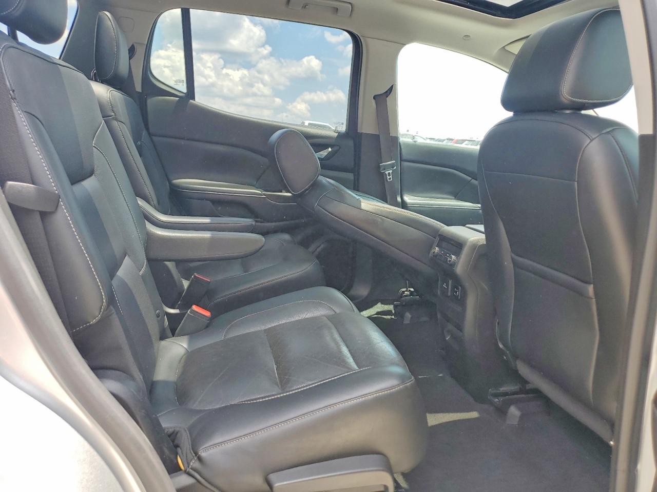 2017 GMC ACADIA