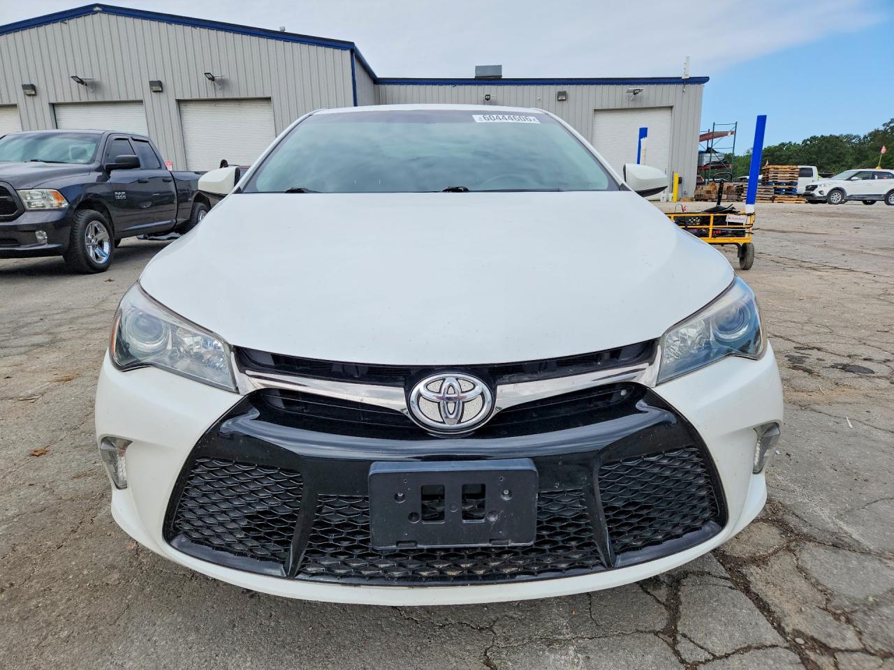 2016 TOYOTA CAMRY