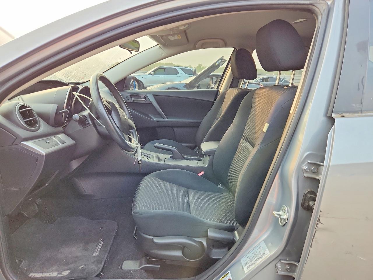 2012 MAZDA 3