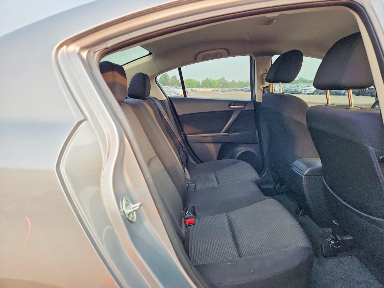 2012 MAZDA 3