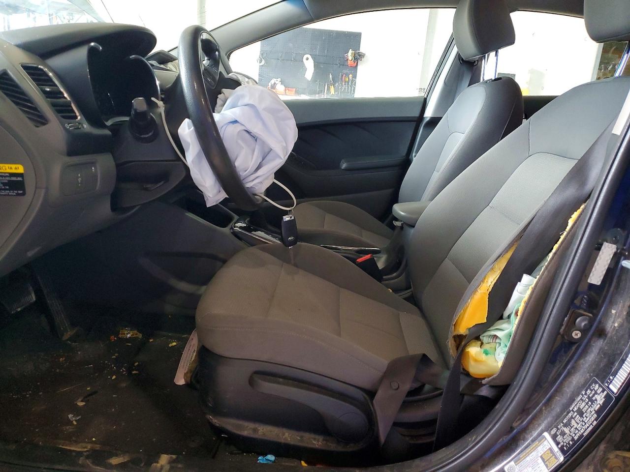 2017 KIA FORTE