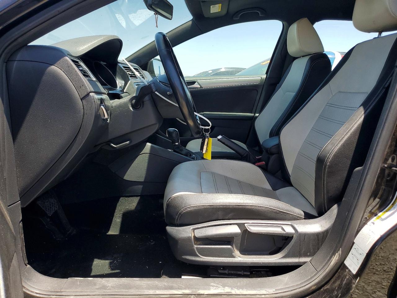 2016 VOLKSWAGEN JETTA