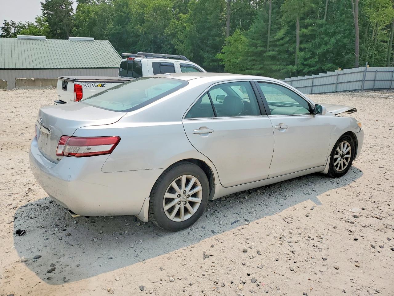 2011 TOYOTA CAMRY