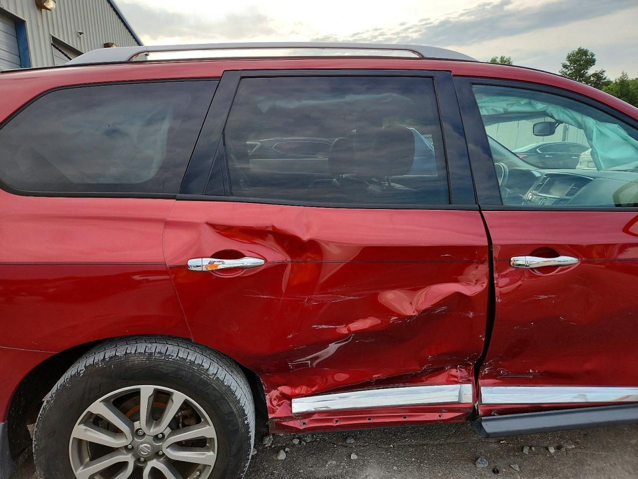 2015 NISSAN PATHFINDER