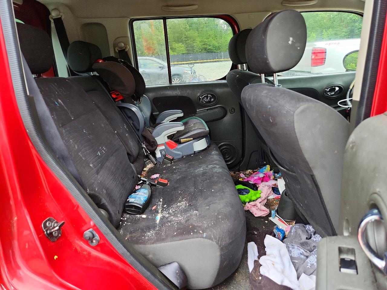 2011 NISSAN CUBE