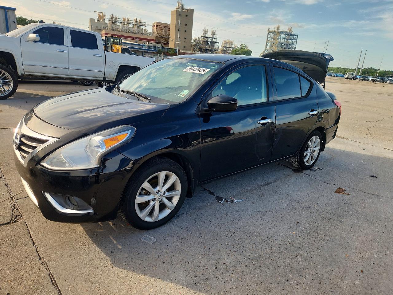2016 NISSAN VERSA
