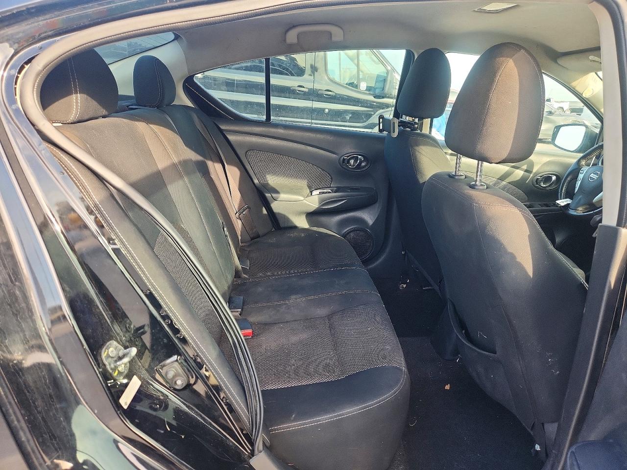 2016 NISSAN VERSA