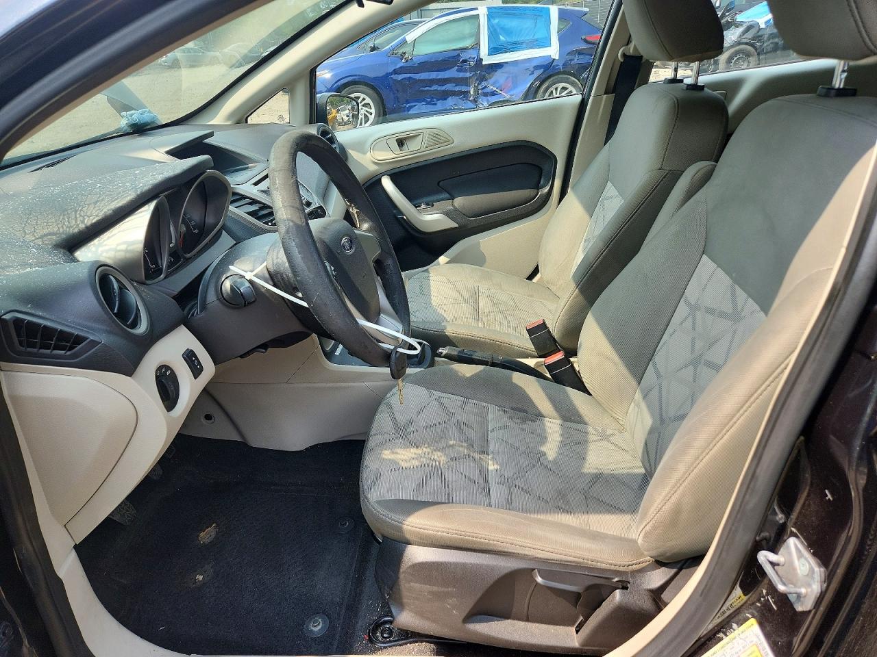 2012 FORD FIESTA