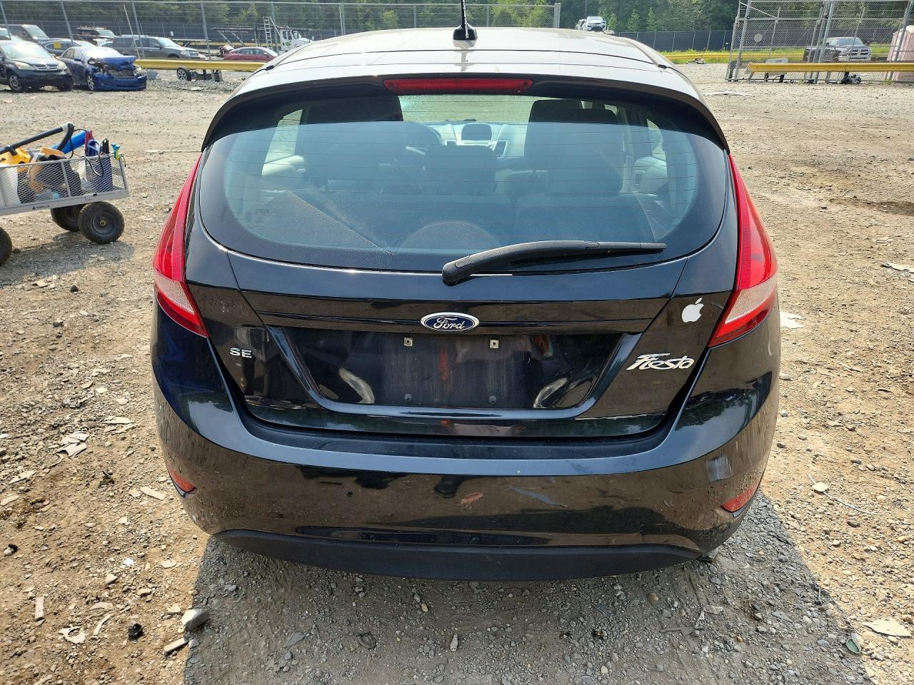 2012 FORD FIESTA