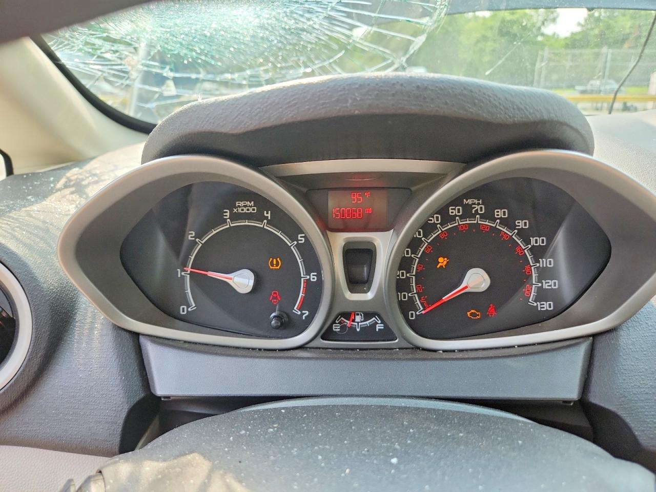 2012 FORD FIESTA