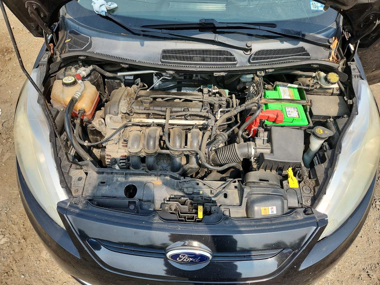 2012 FORD FIESTA