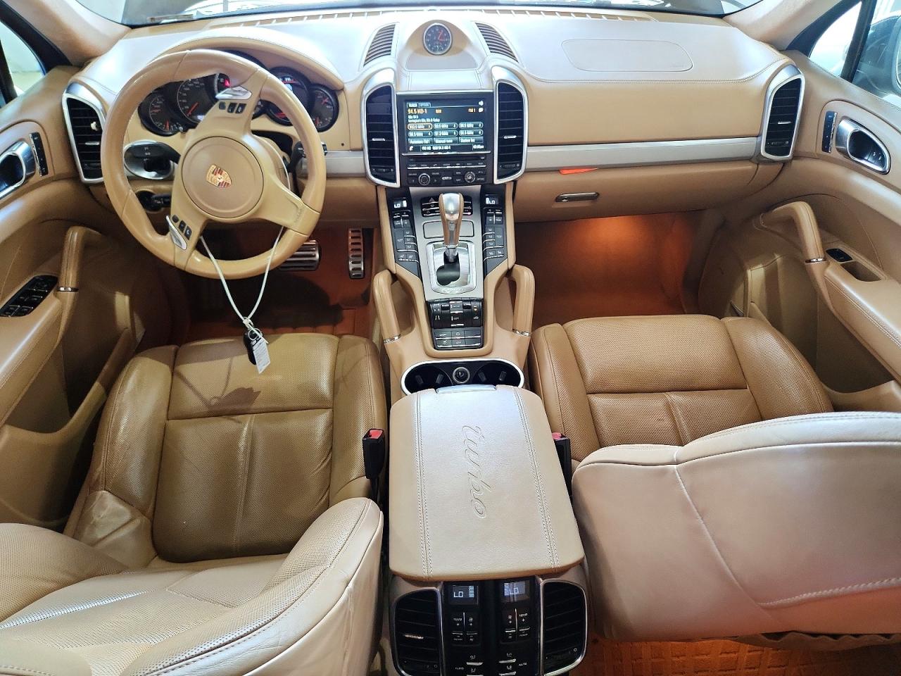 2013 PORSCHE CAYENNE
