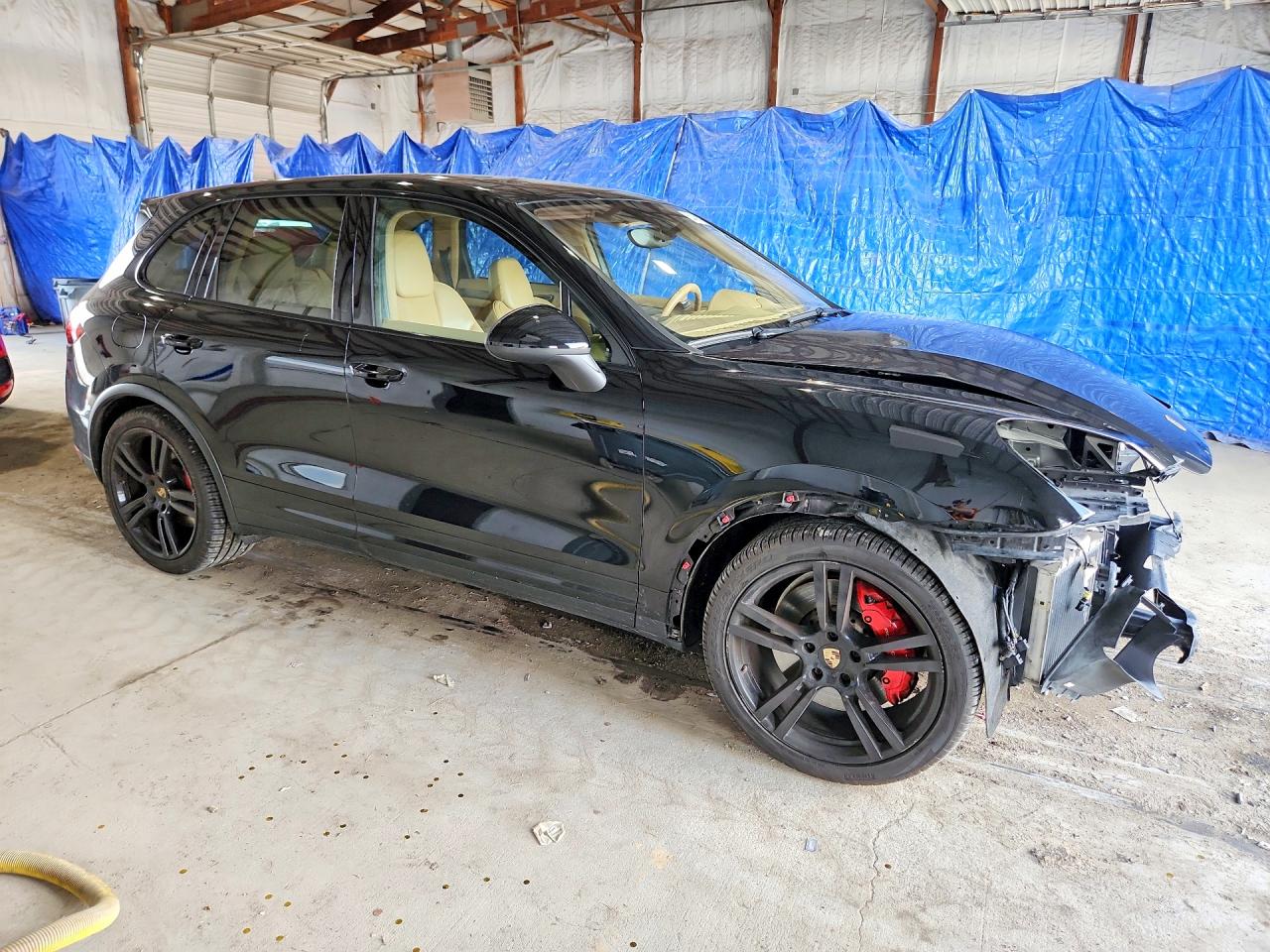 2013 PORSCHE CAYENNE