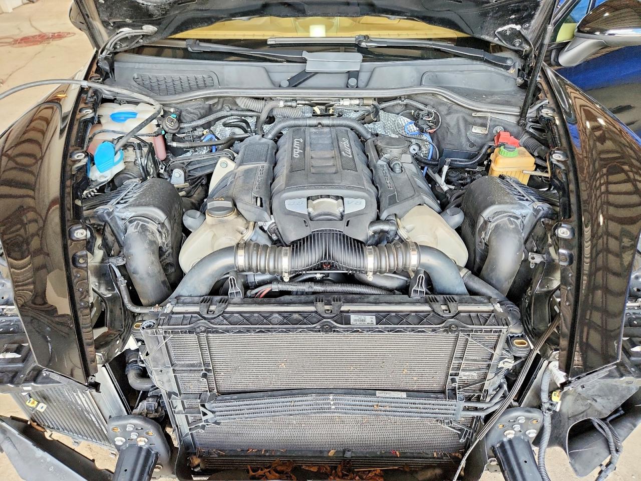 2013 PORSCHE CAYENNE