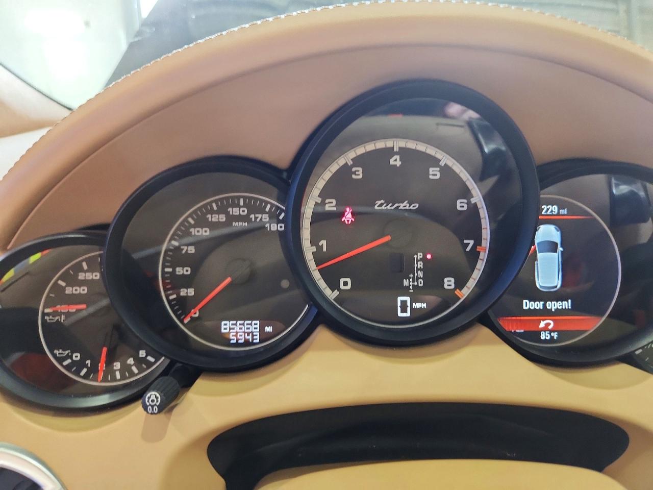 2013 PORSCHE CAYENNE