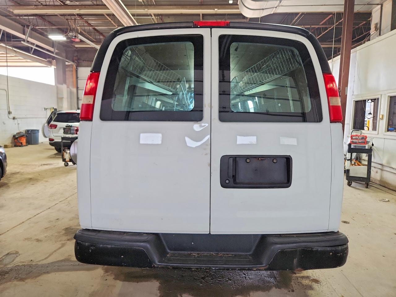 2012 CHEVROLET EXPRESS