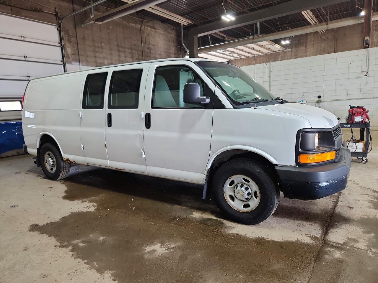 2012 CHEVROLET EXPRESS