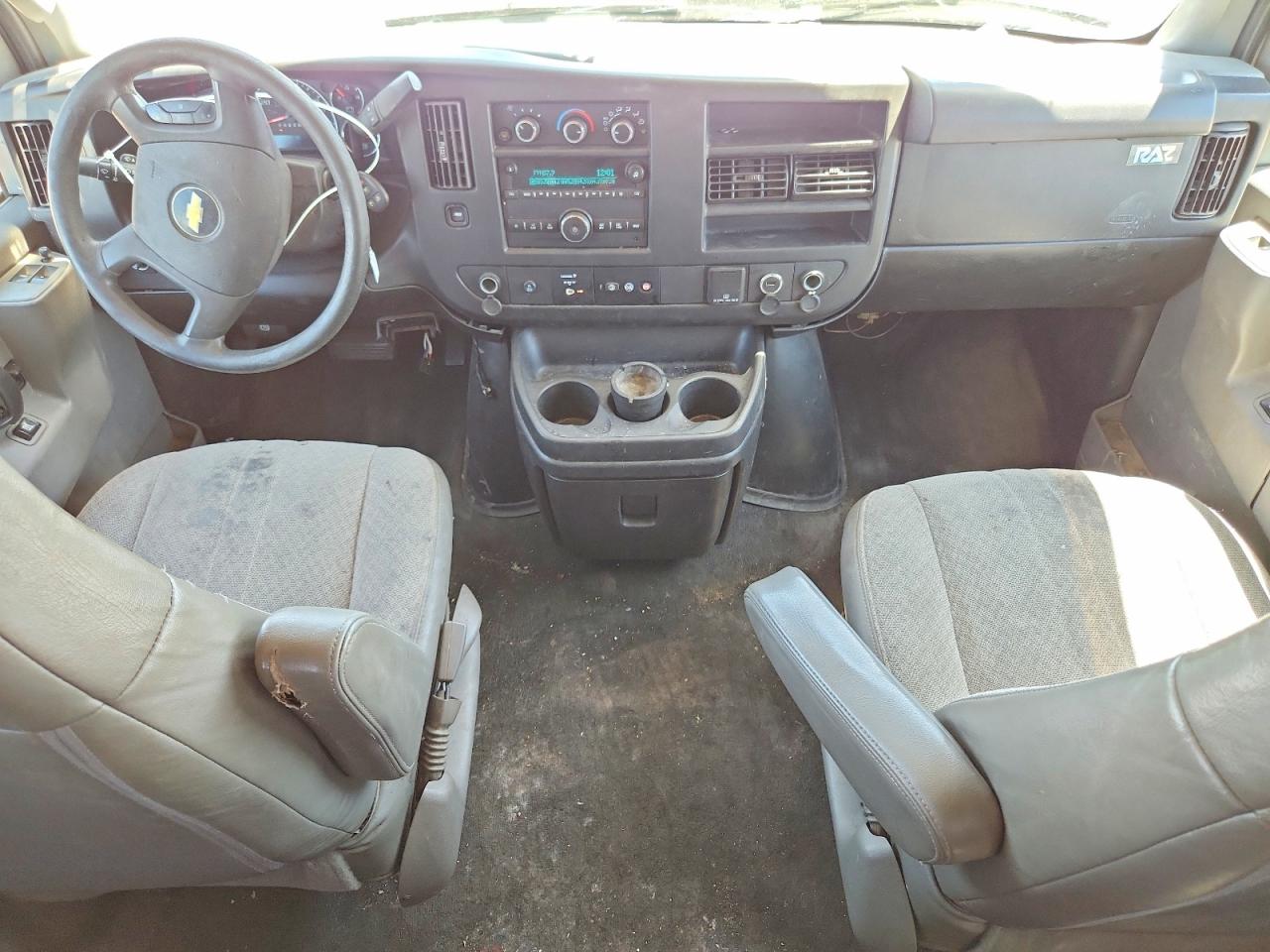 2017 CHEVROLET EXPRESS