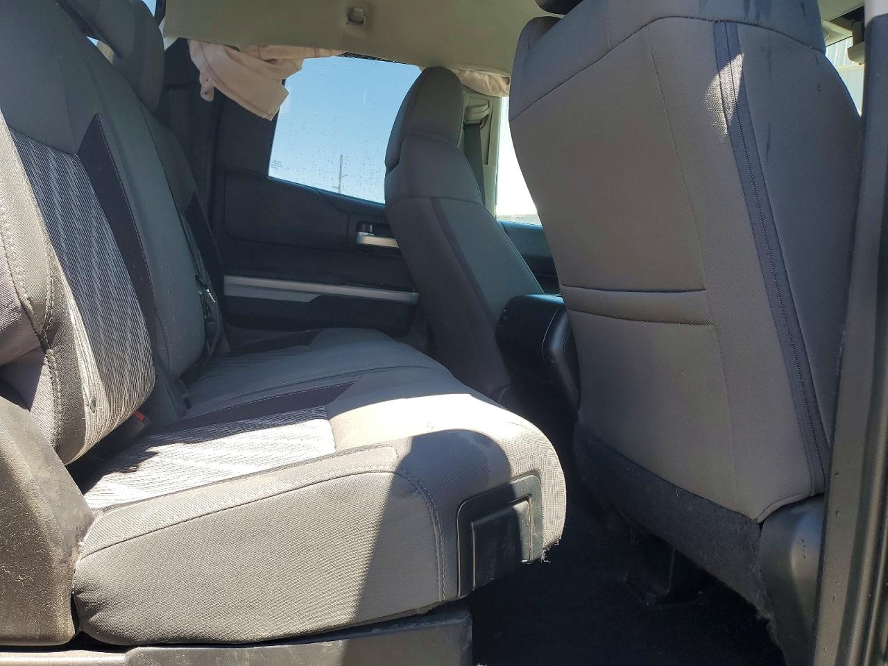 2018 TOYOTA TUNDRA