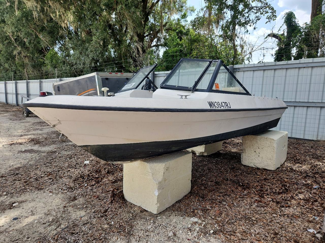 1999 PACIFIC MARINER 15