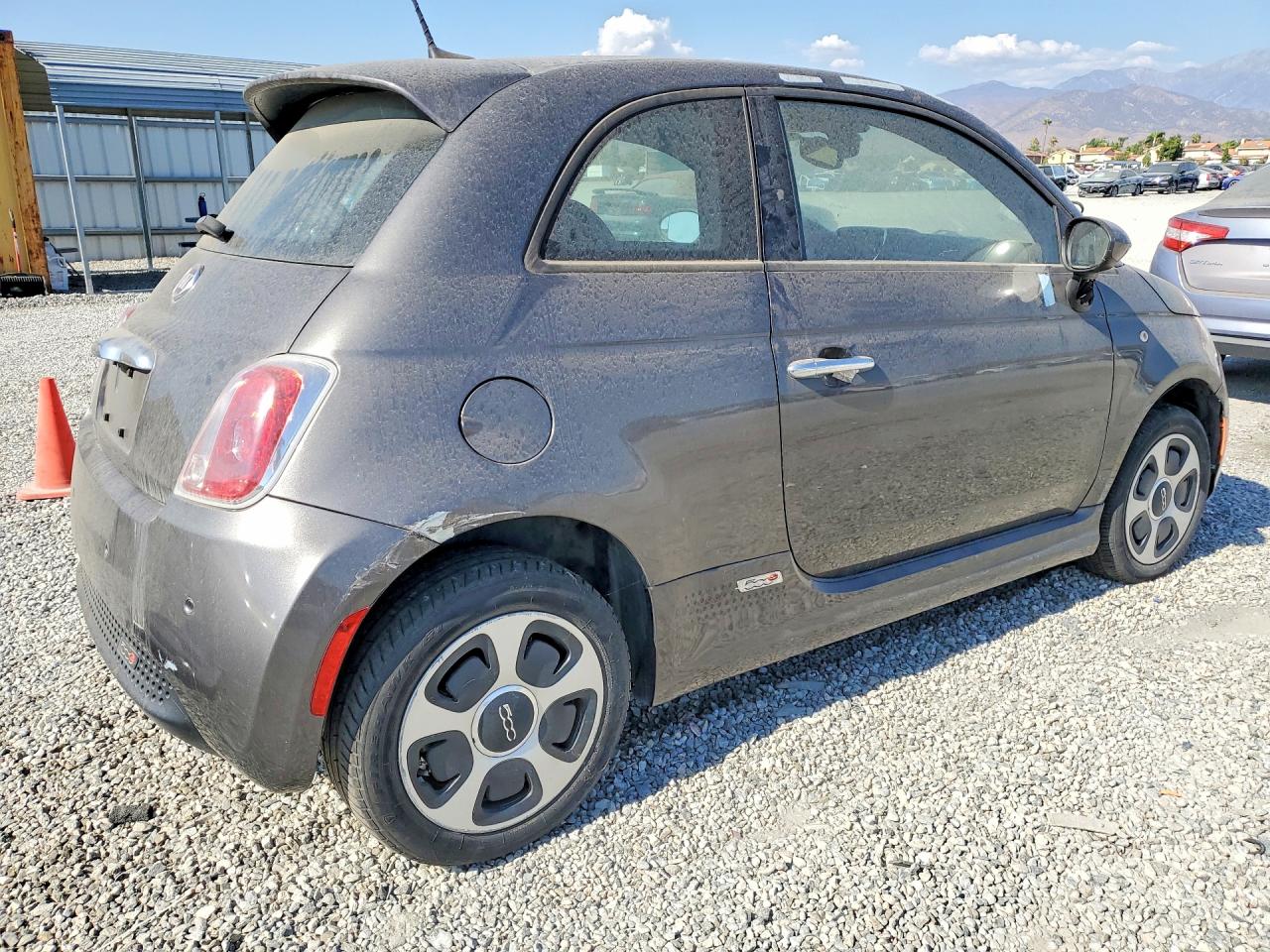 2016 FIAT 500