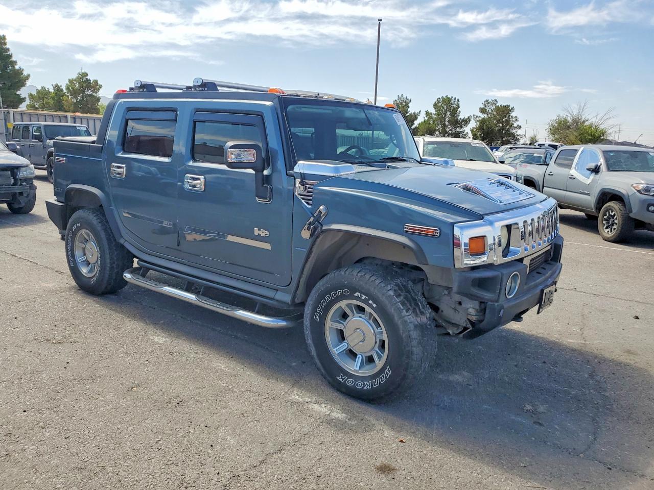 2005 HUMMER H2