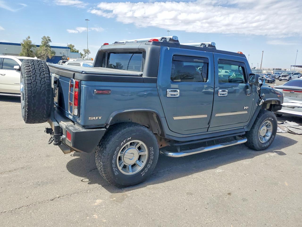 2005 HUMMER H2