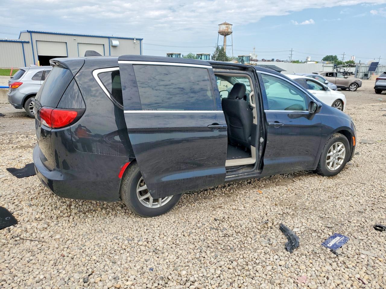 2017 CHRYSLER PACIFICA