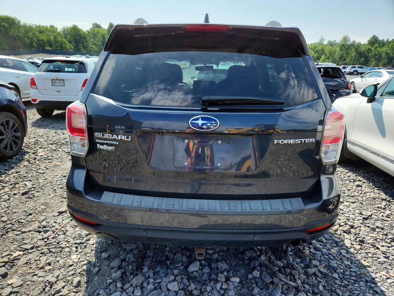 2018 SUBARU FORESTER