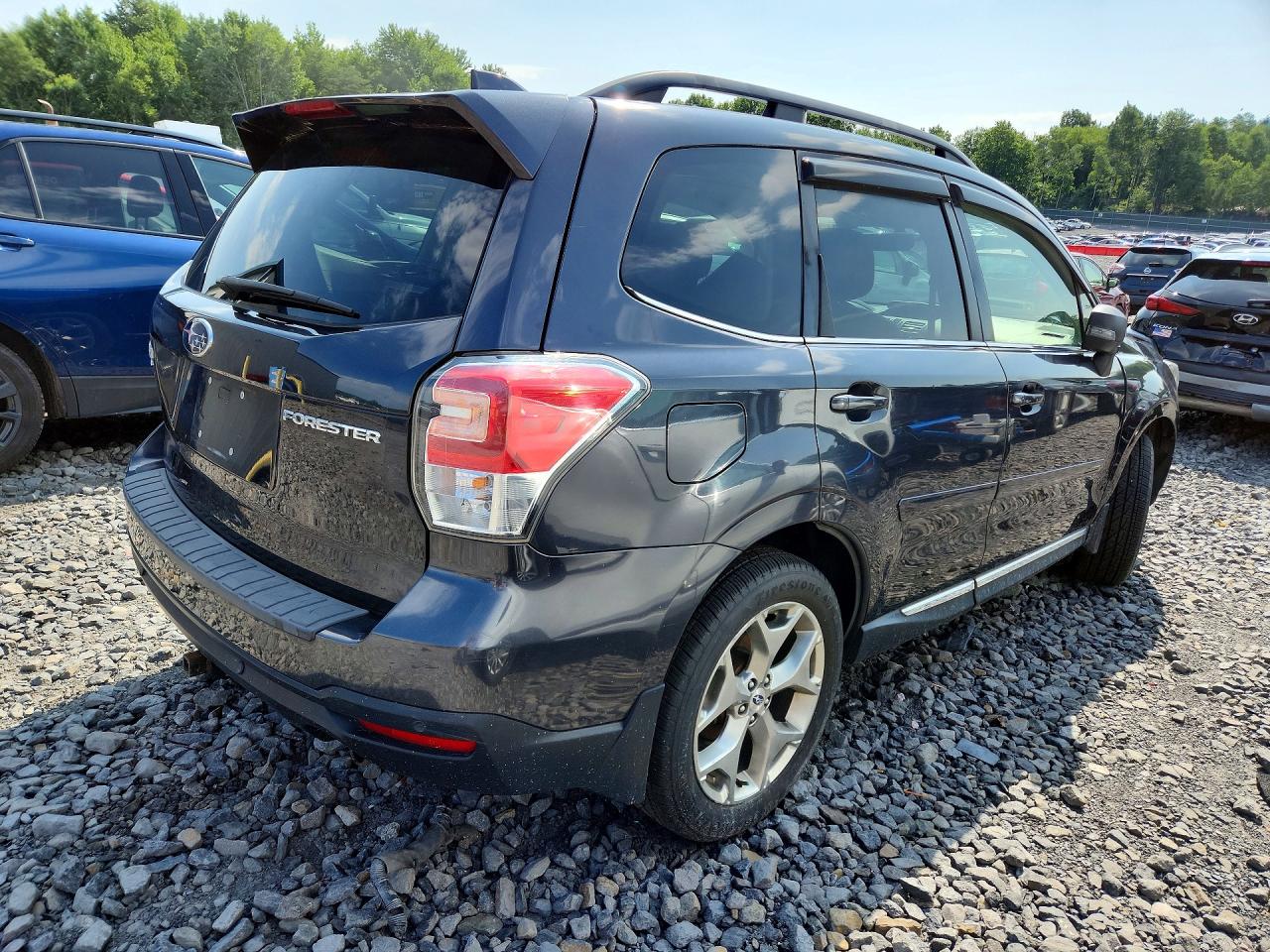 2018 SUBARU FORESTER