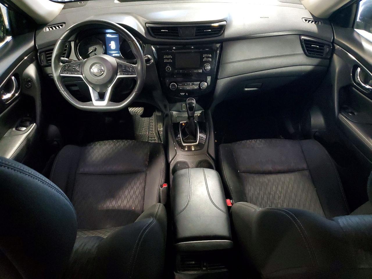 2017 NISSAN ROGUE