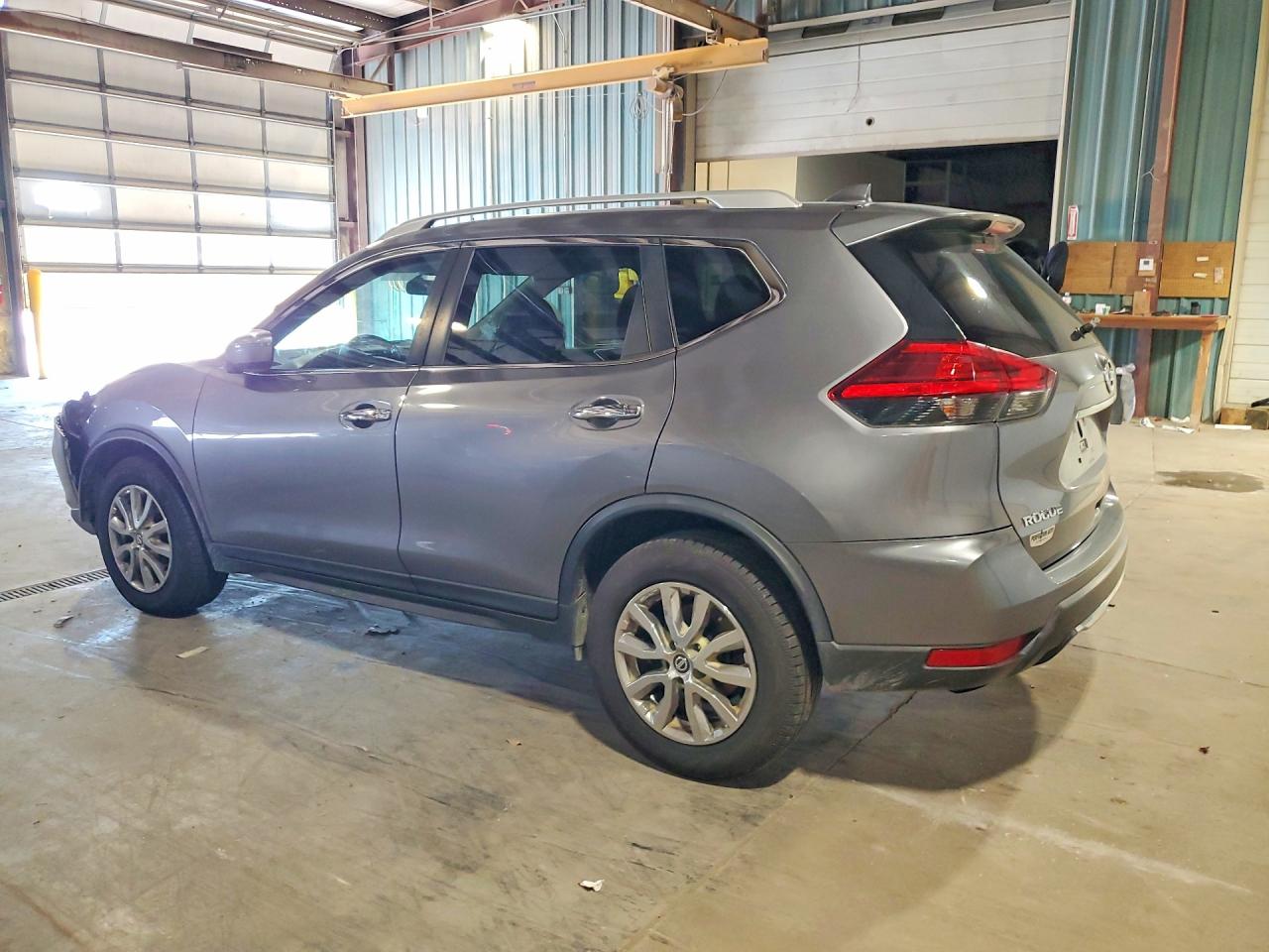 2017 NISSAN ROGUE