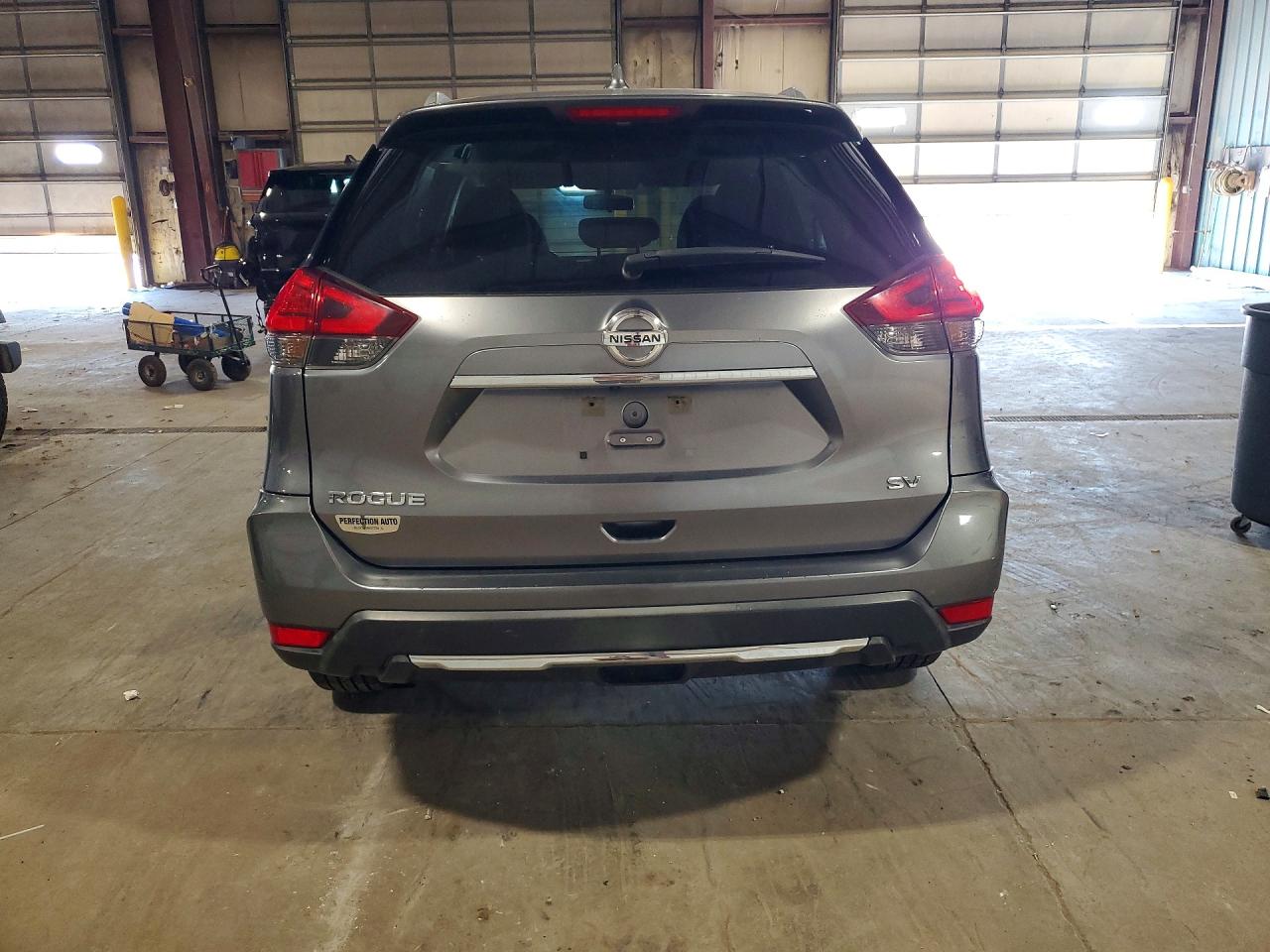 2017 NISSAN ROGUE