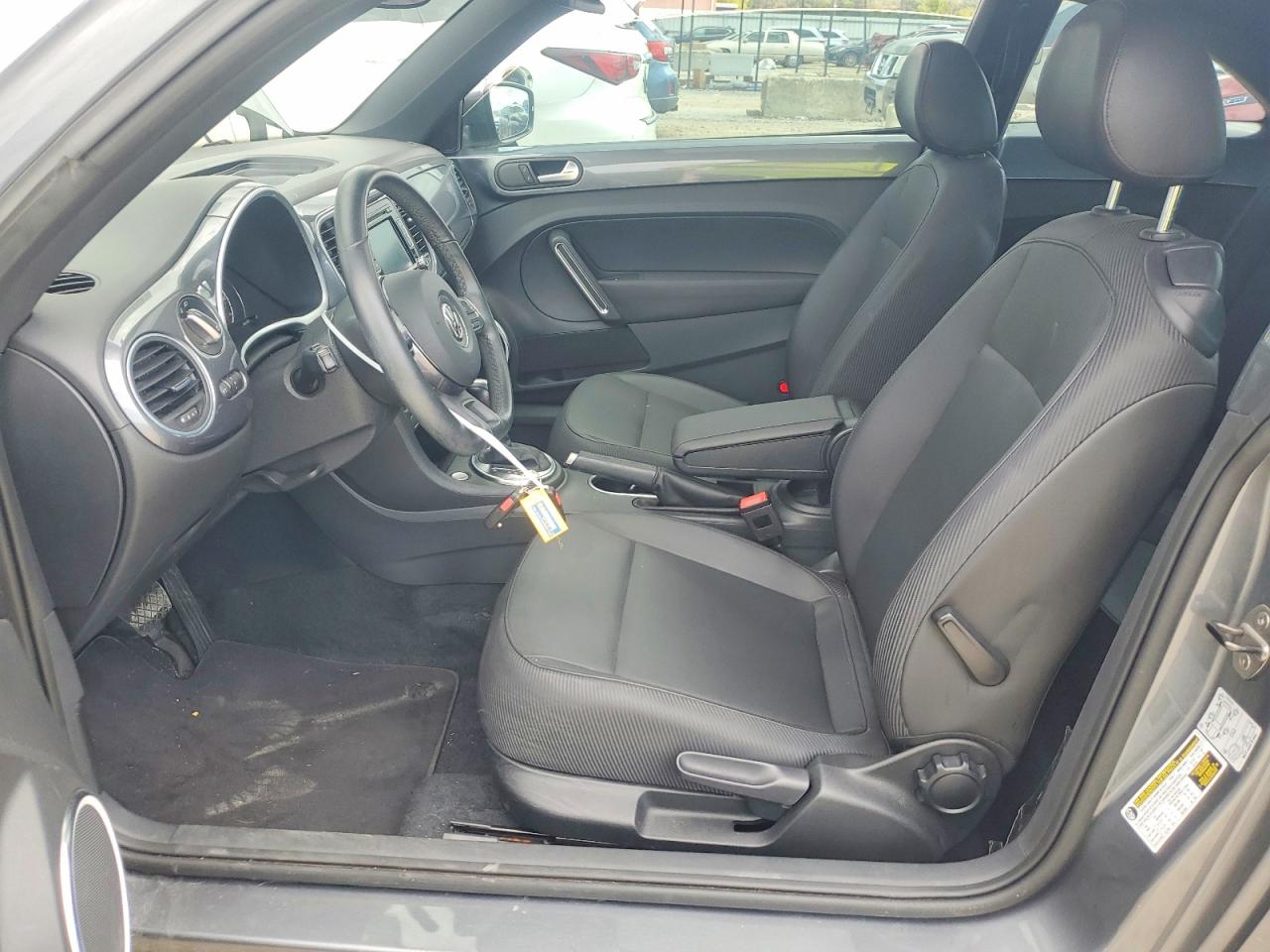 2013 VOLKSWAGEN BEETLE