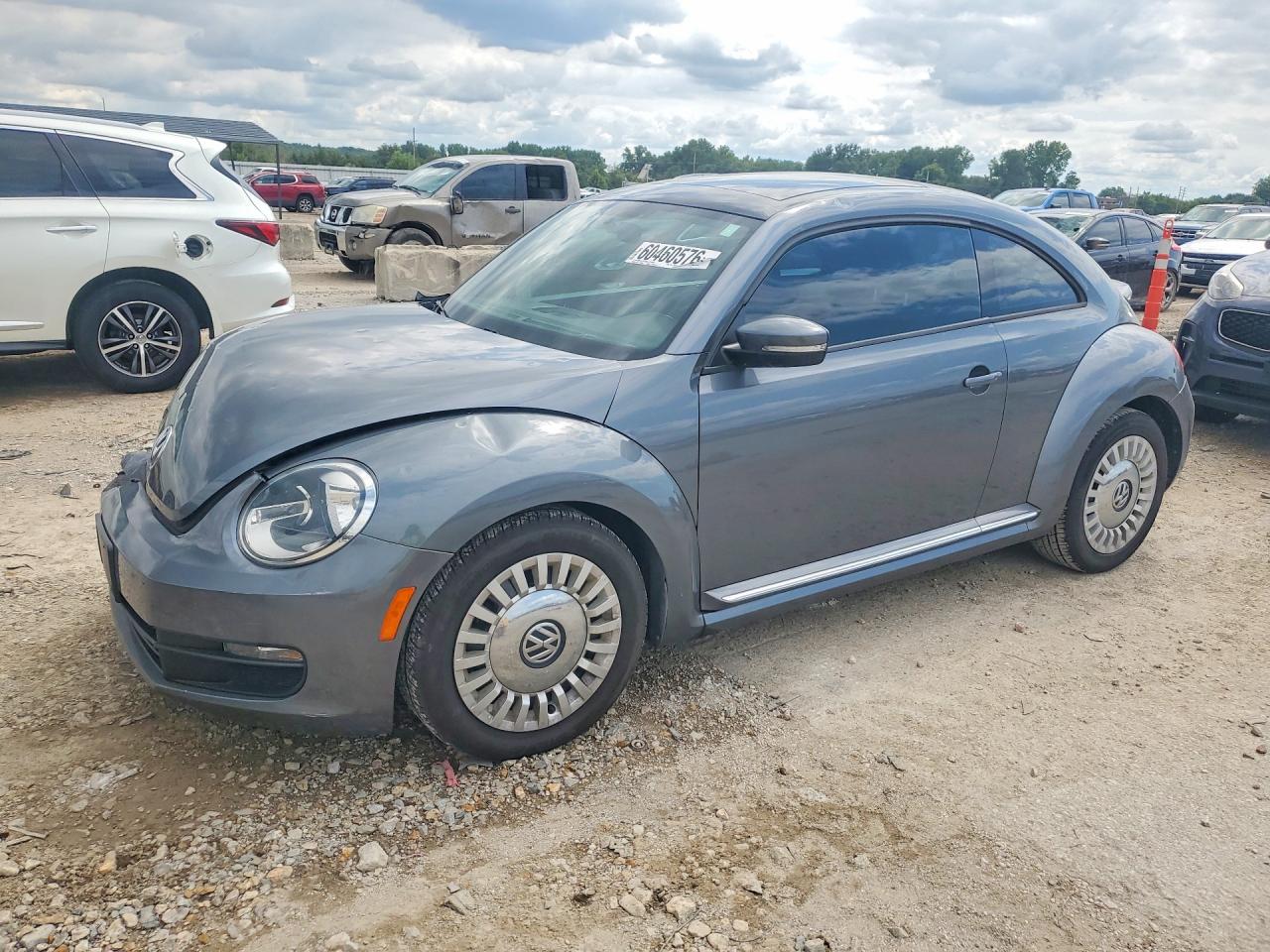 2013 VOLKSWAGEN BEETLE