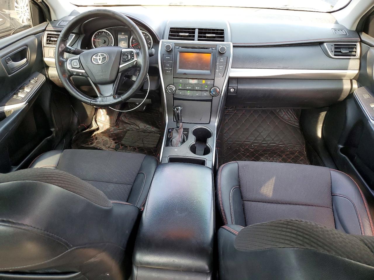 2016 TOYOTA CAMRY