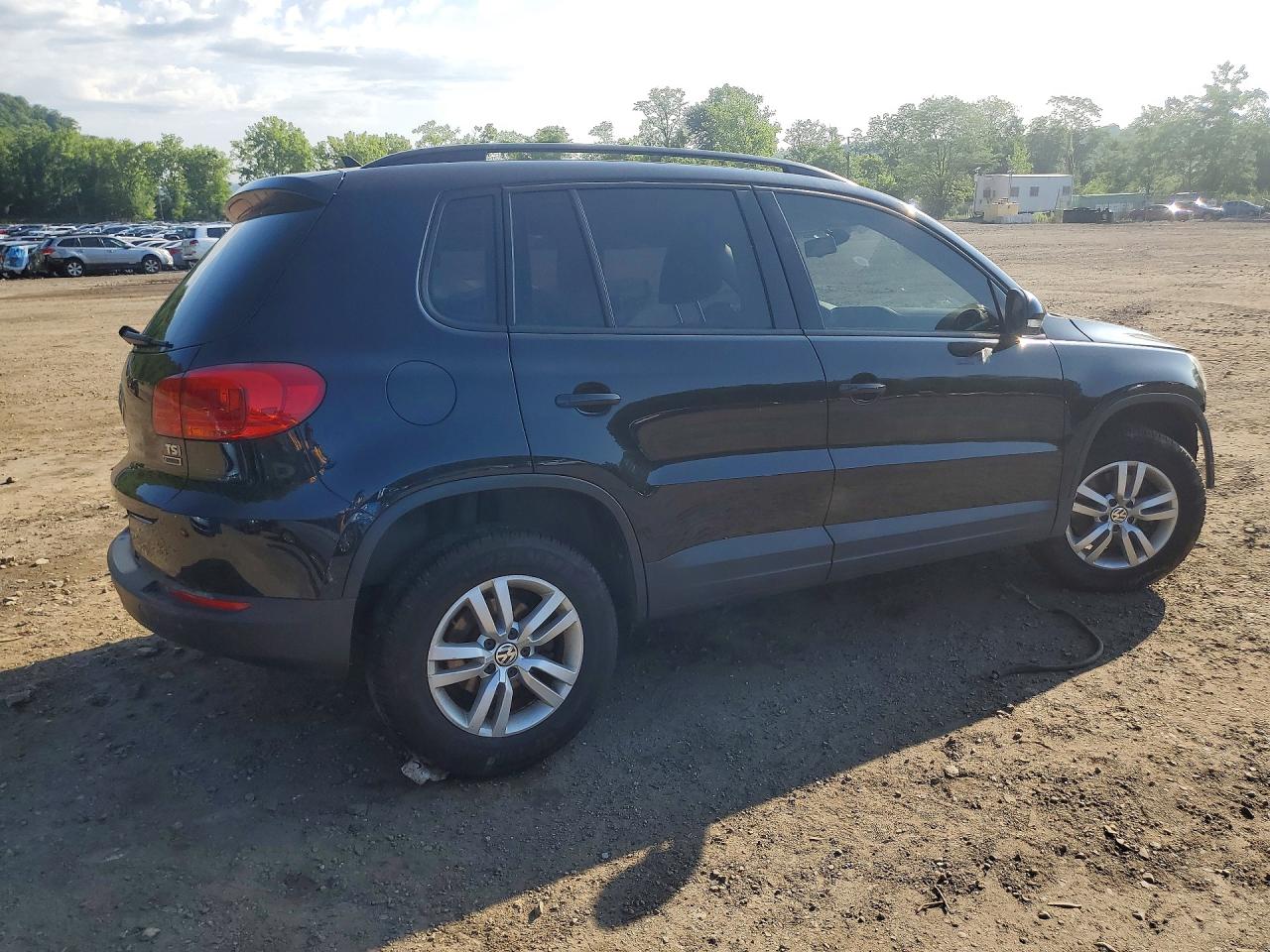 2017 VOLKSWAGEN TIGUAN