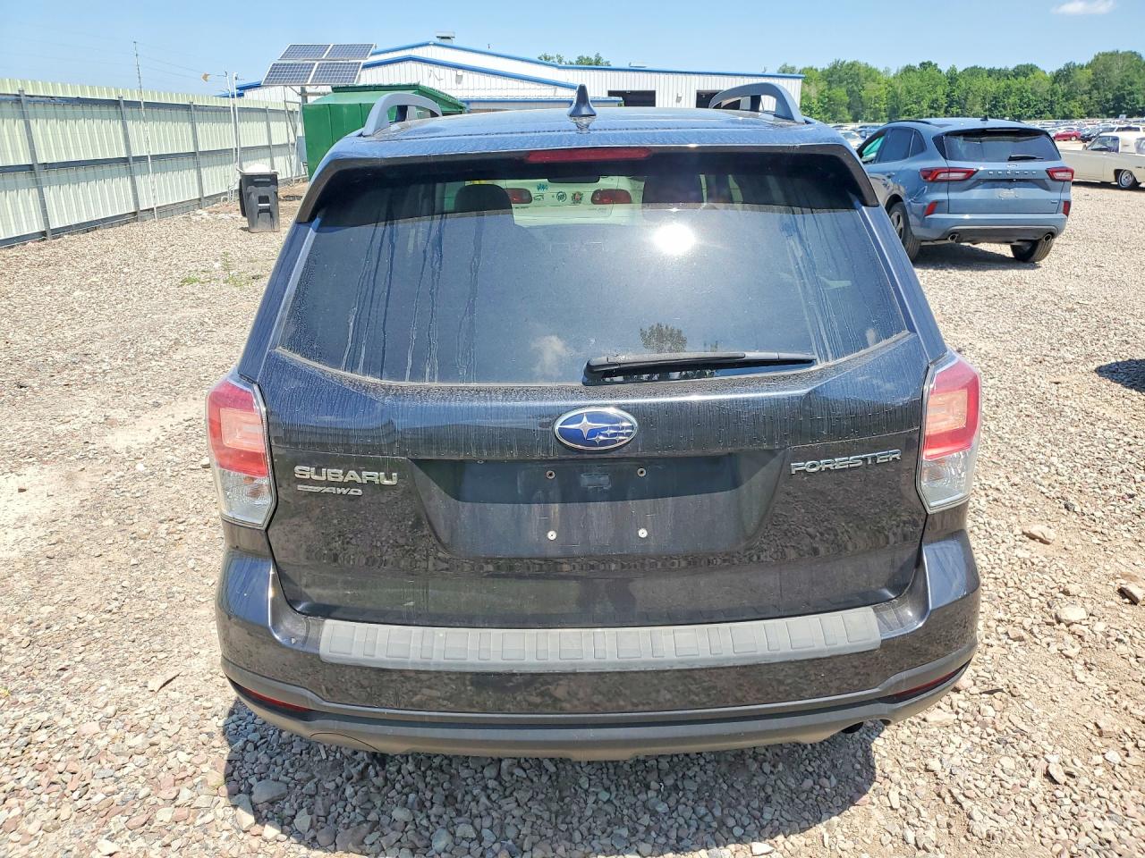 2018 SUBARU FORESTER