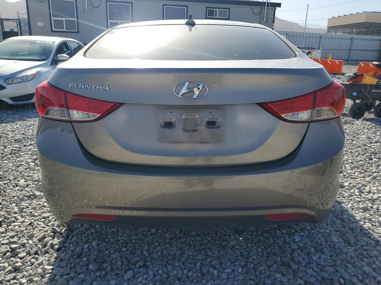 2013 HYUNDAI ELANTRA