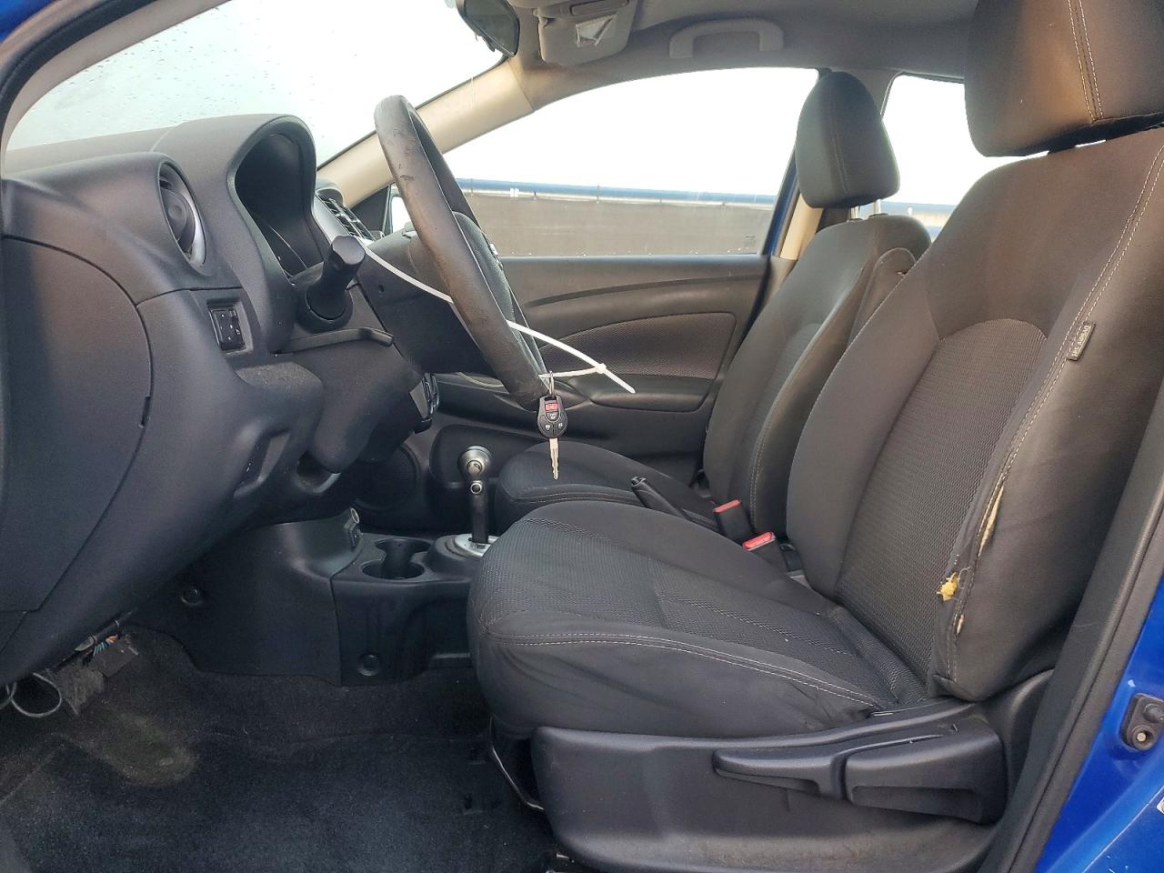 2017 NISSAN VERSA