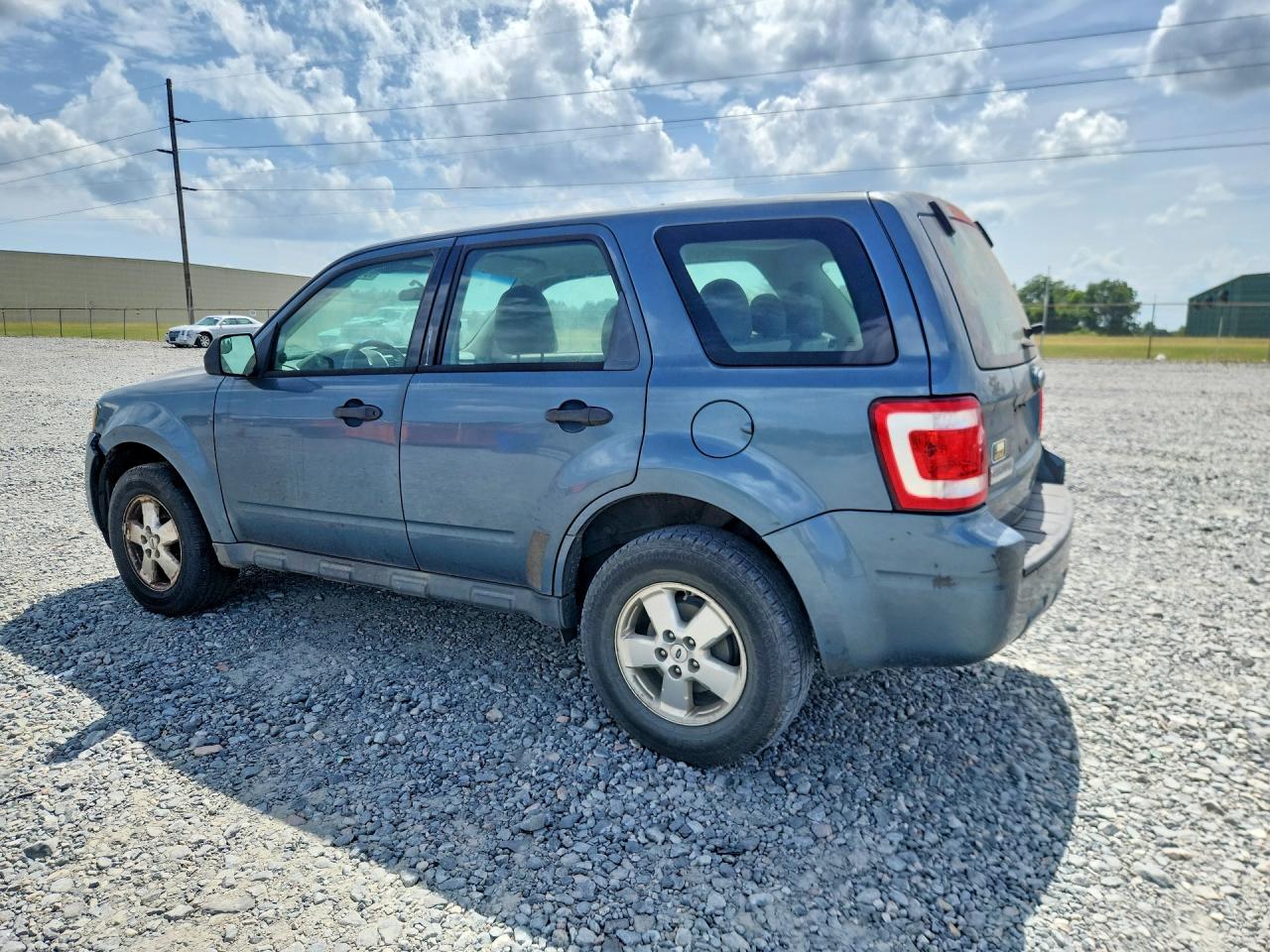 2011 FORD ESCAPE