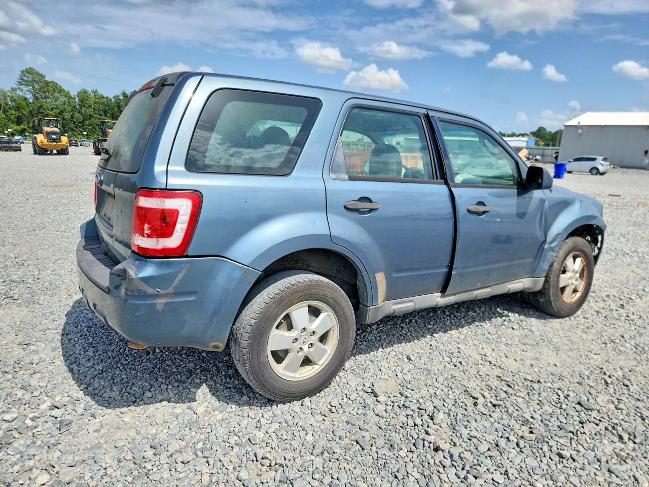 2011 FORD ESCAPE
