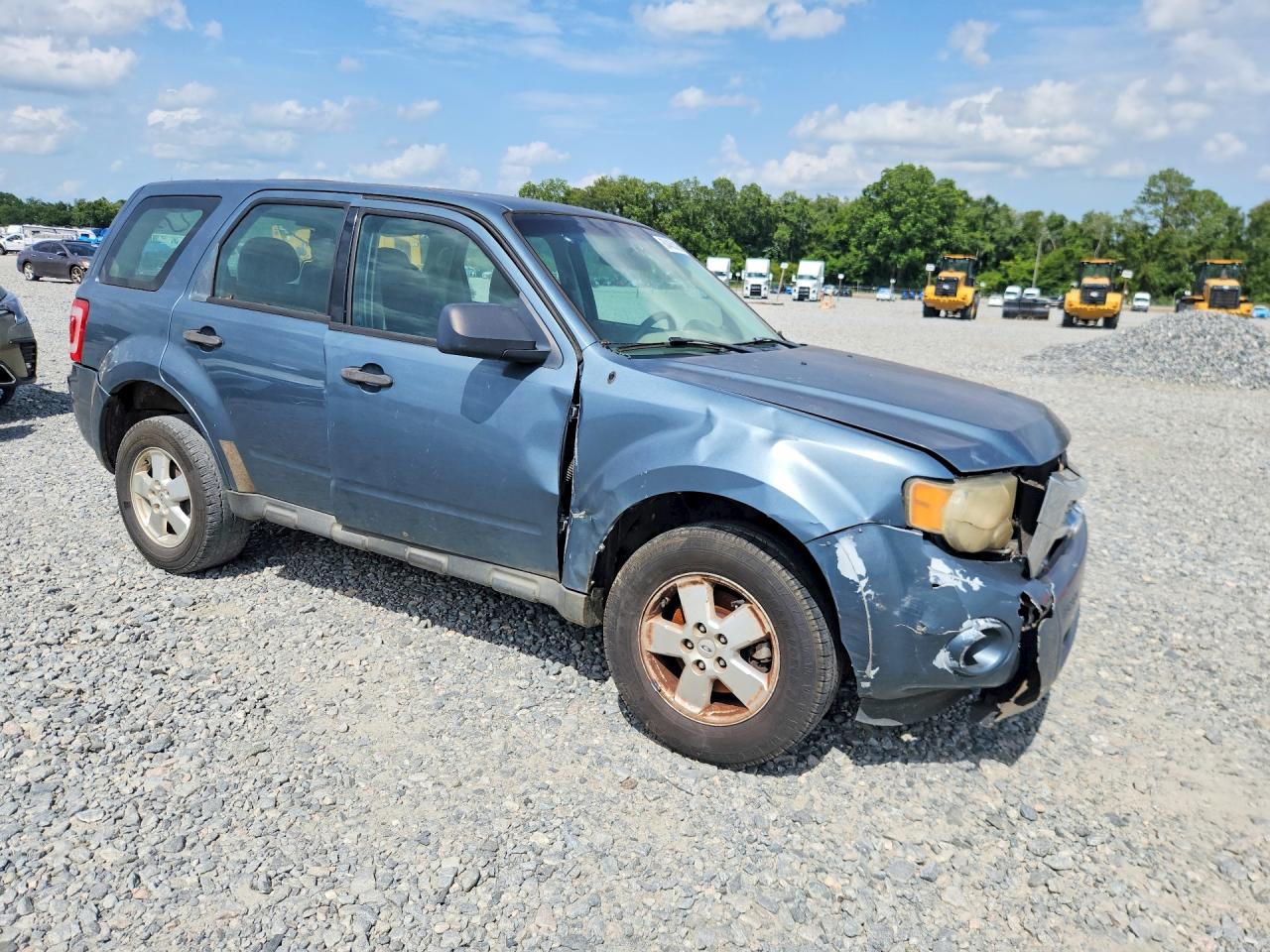 2011 FORD ESCAPE