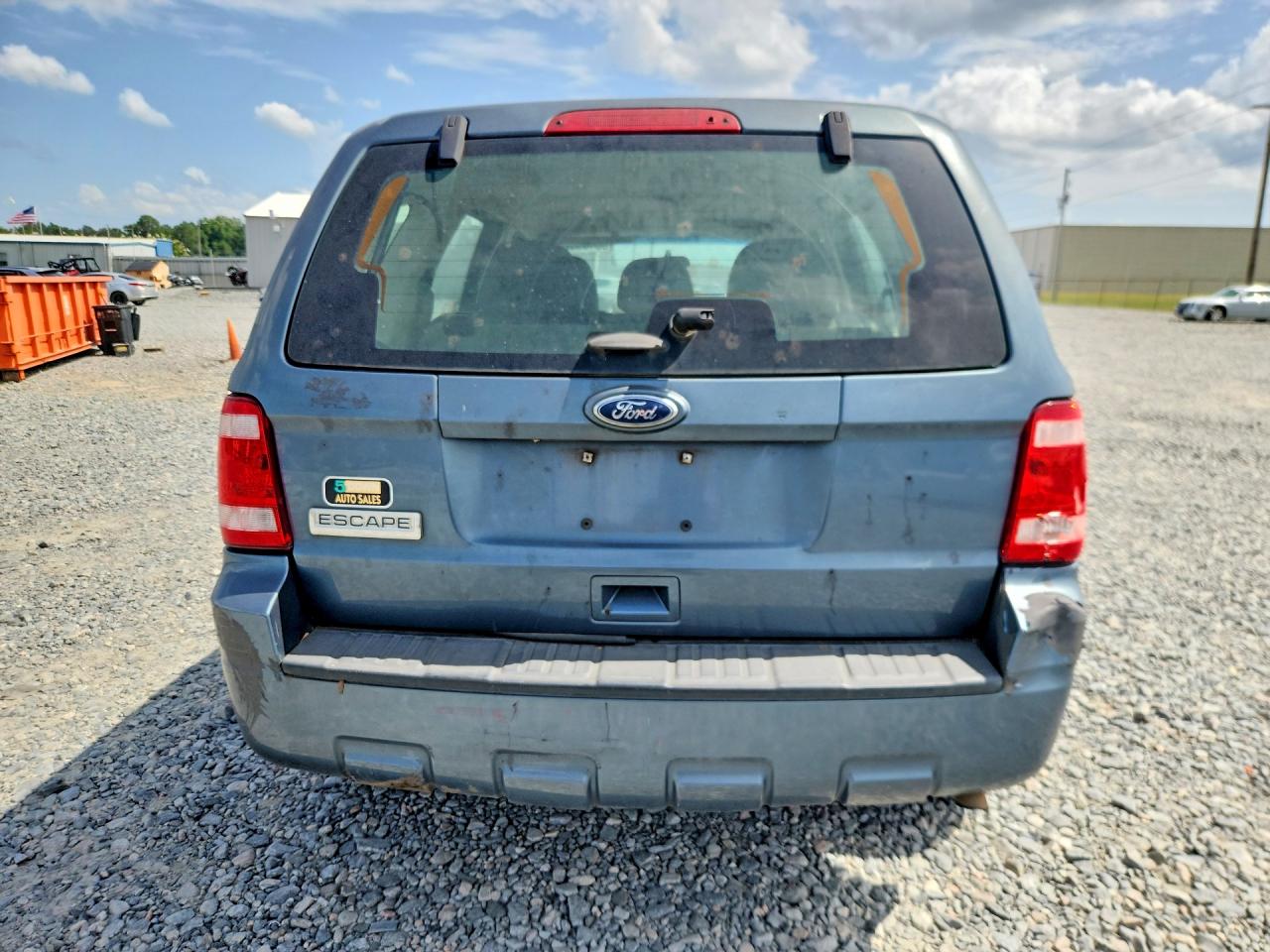 2011 FORD ESCAPE